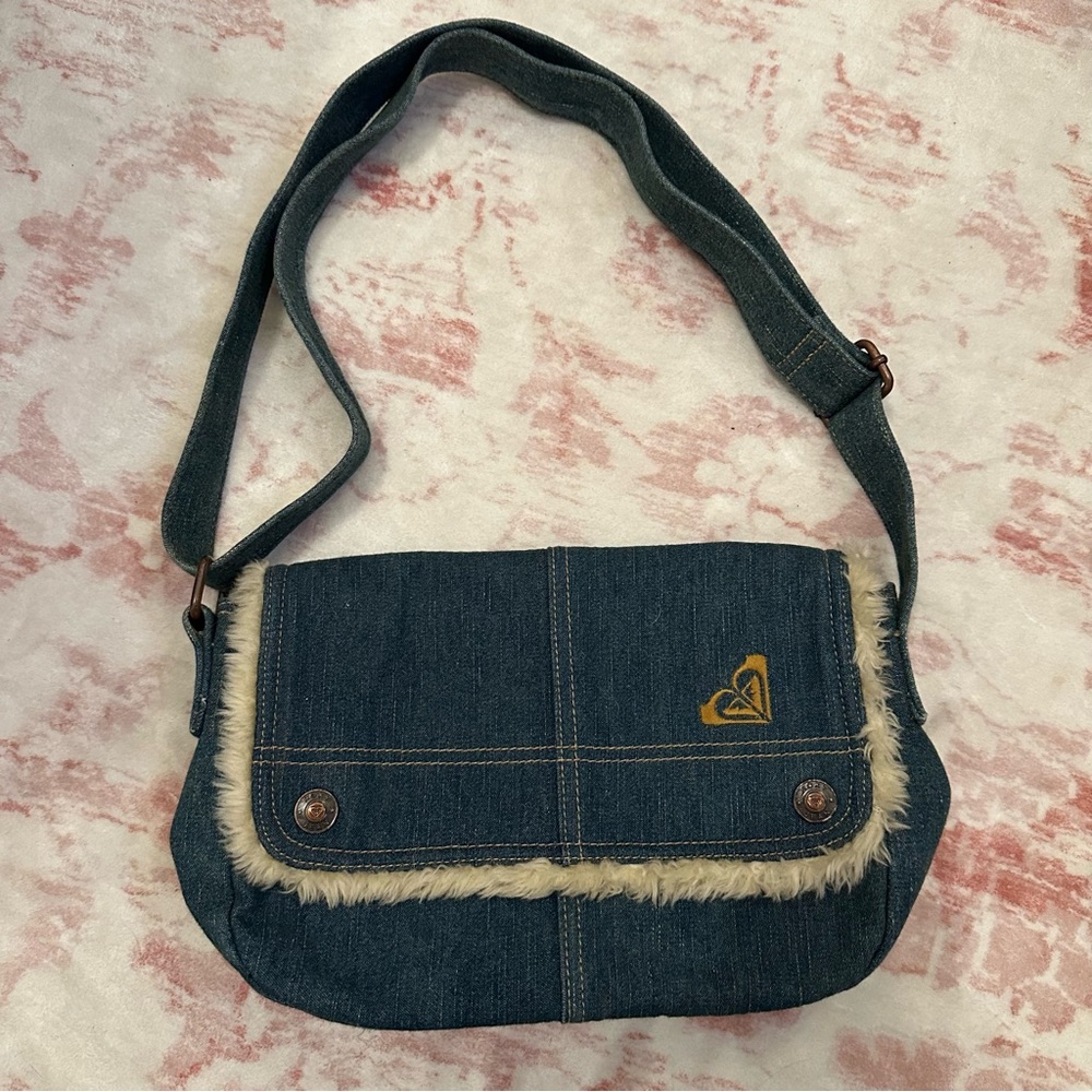 Vintage Y2K ROXY Denim Shoulder Bag with Faux Fur Trim - Picture 2 of 10